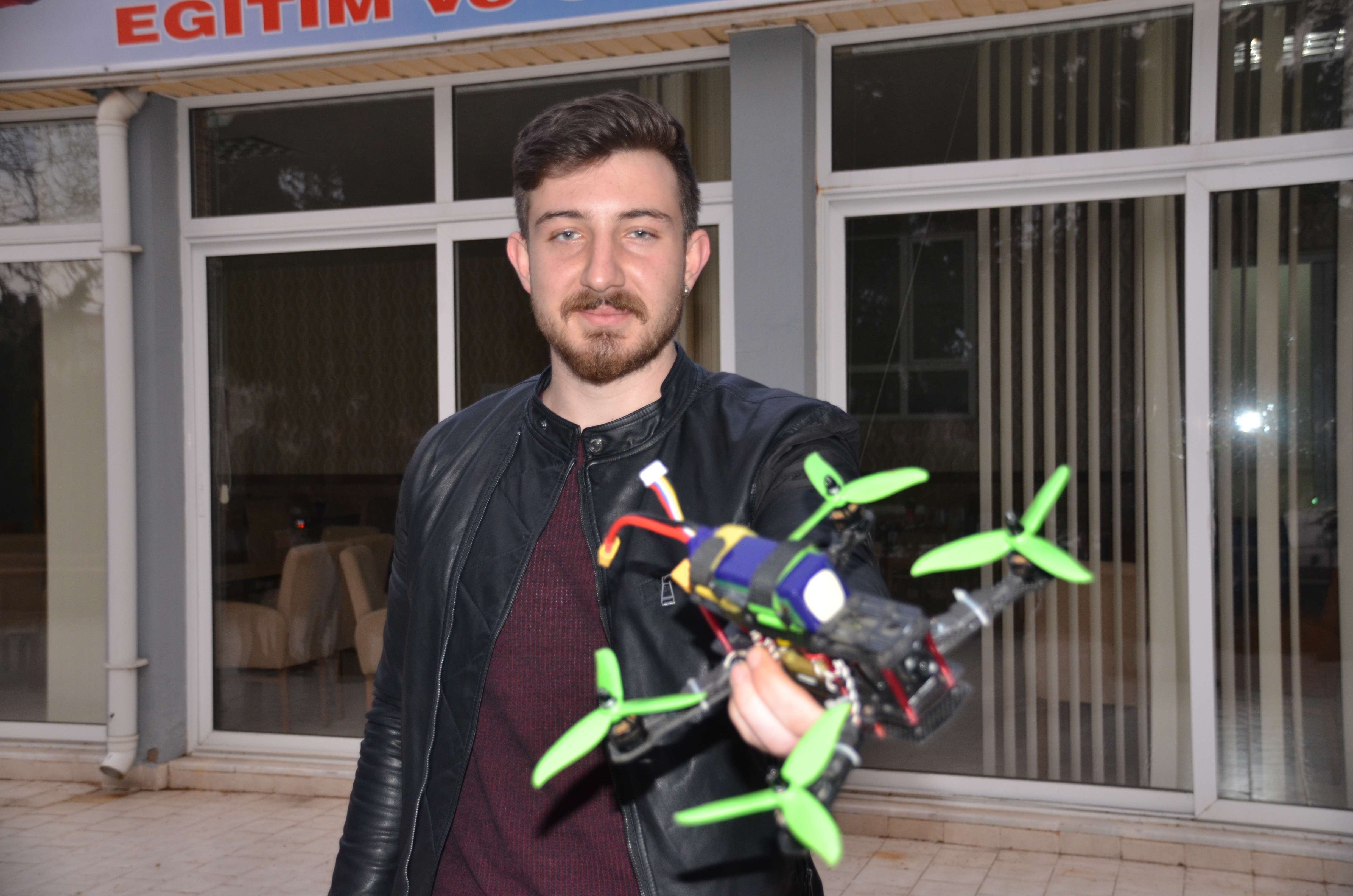 Kendi ürettimi Dronla Liderliğe Oturdu
