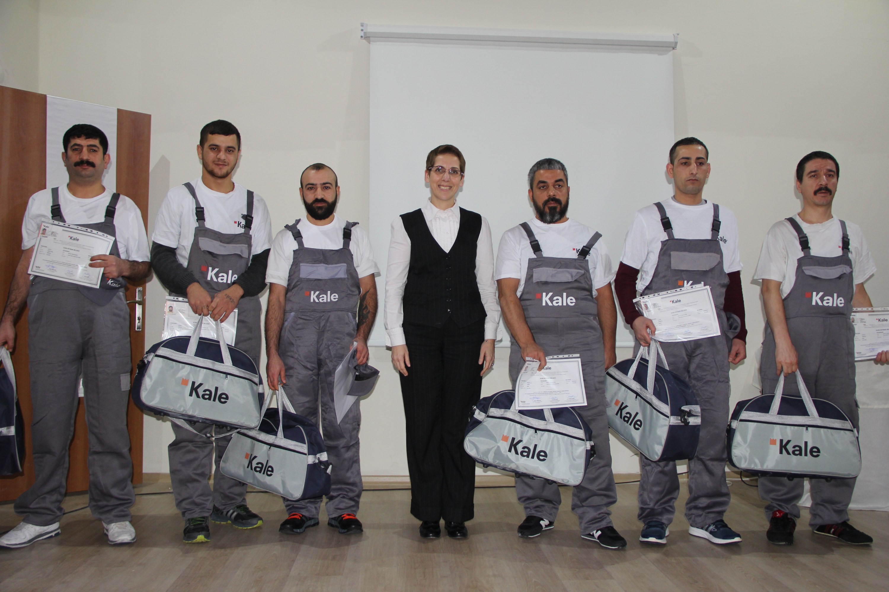 Manisa'daki Mahkumlara Sertifika Verildi