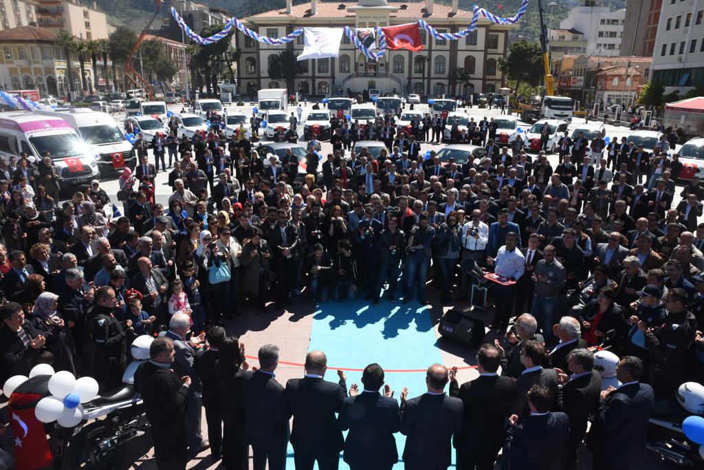 şehzadeler’e Sıfır Kilometre 35 Araç