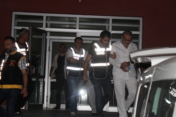 3 İş Adamı Tutuklandı