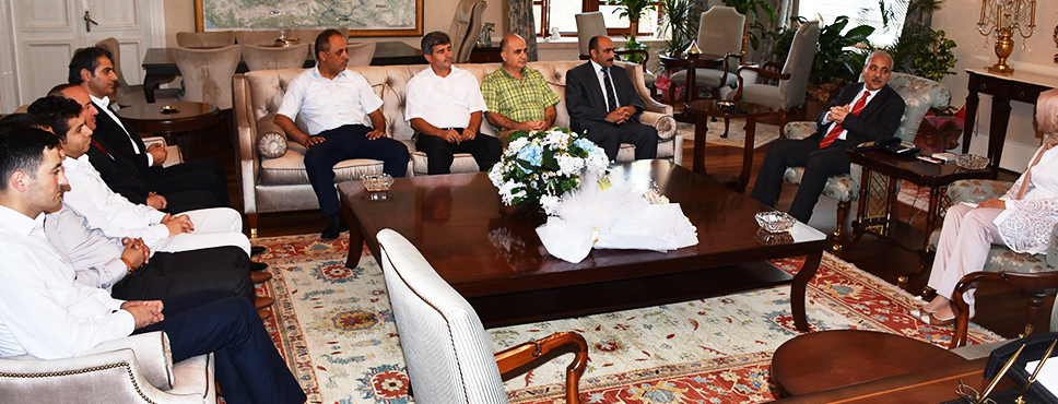 İki Günde 17 İlçeyi Gezdi