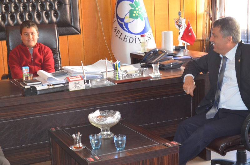 Alhan Makamını çocuklara Devretti