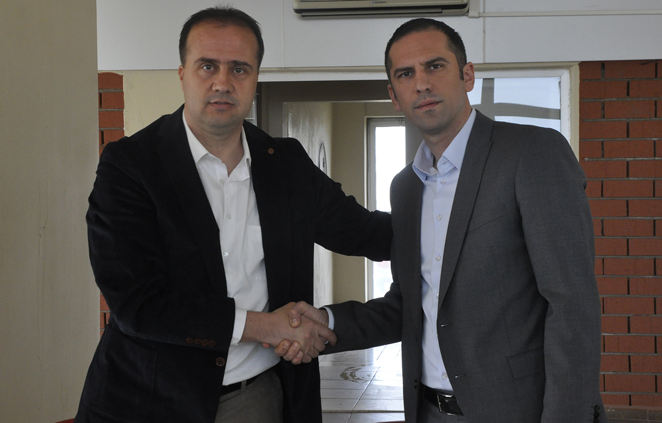 Turgutluspor'da şok Dinçel İle Yollar Ayrıldı