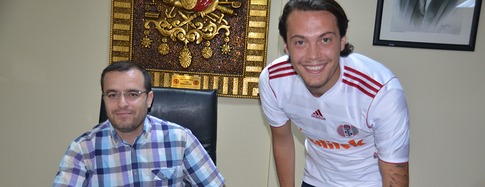 İlk İmza Evşan'dan