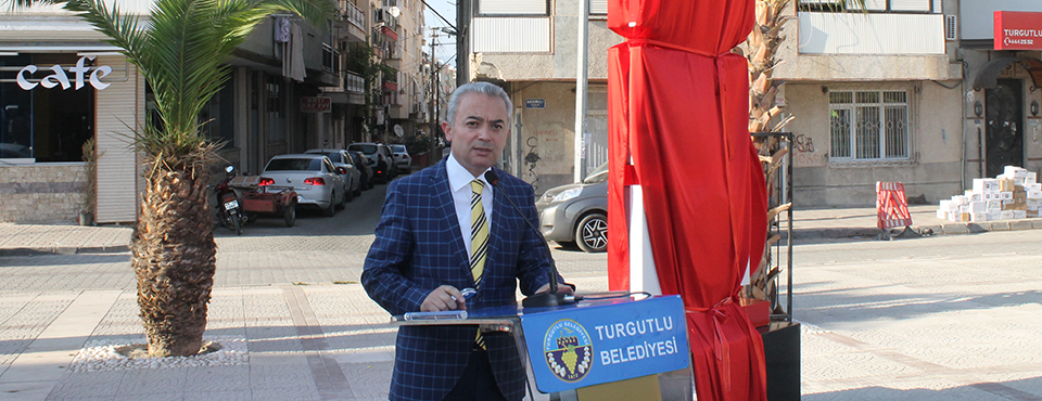 'sadece Türk Bayrağıyla Katılalım'