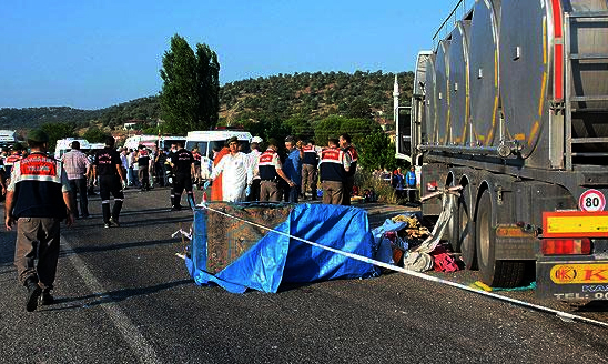 Aynı Köyden 15 Kişi Can Verdi