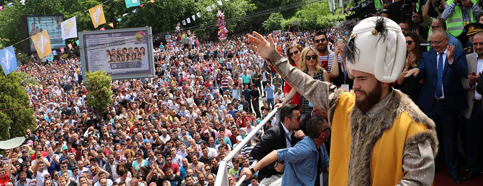 Manisa'da Eller şifaya Açıldı