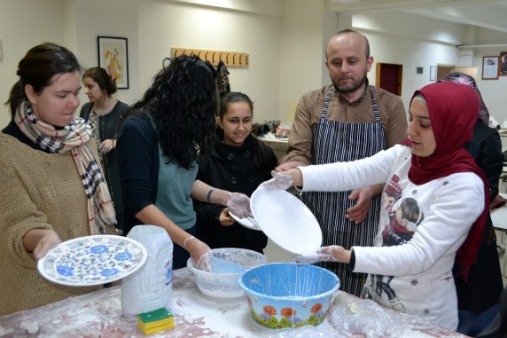 Myo Atölyesinde çini çalışmaları Yapıldı
