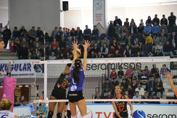 Seramiksan Güçlü Rakibinden Puan Aldı
