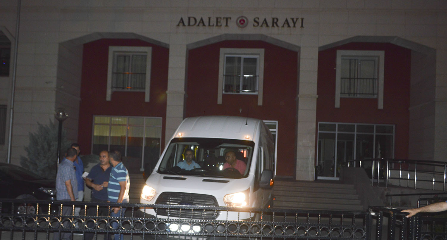 Altı İş Adamı Tutuklandı