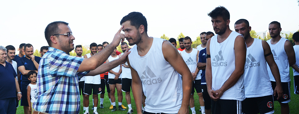 Turgutluspor Kurban Kesti