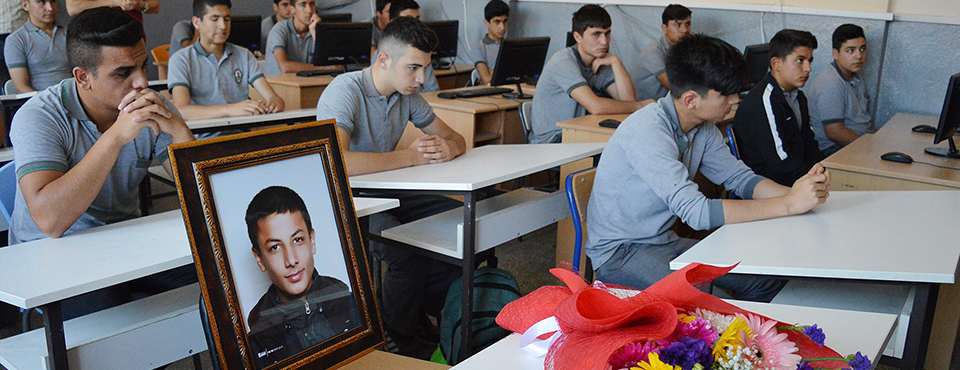Arkadaşları Veysel'i Unutmadı