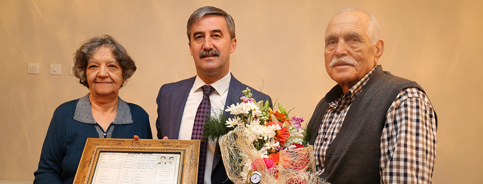 Yarım Asırlık çifte Başkan’dan Jest