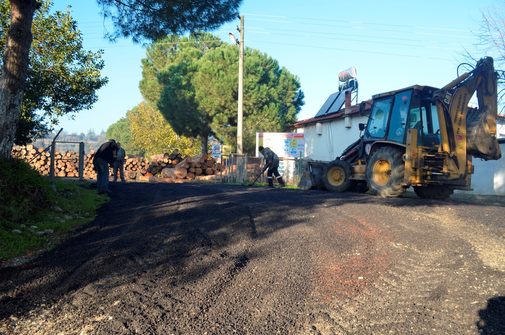 çıkrıkçı’nın Yolları İyileştiriliyor
