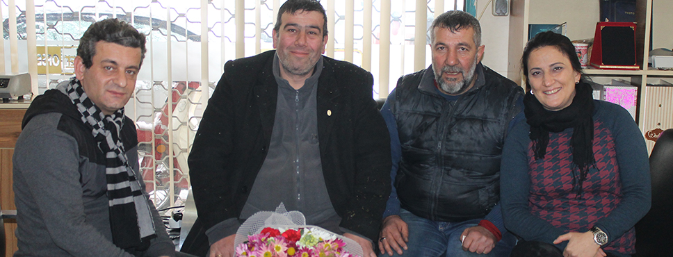çiçek Başkan Gazetecileri Unutmadı