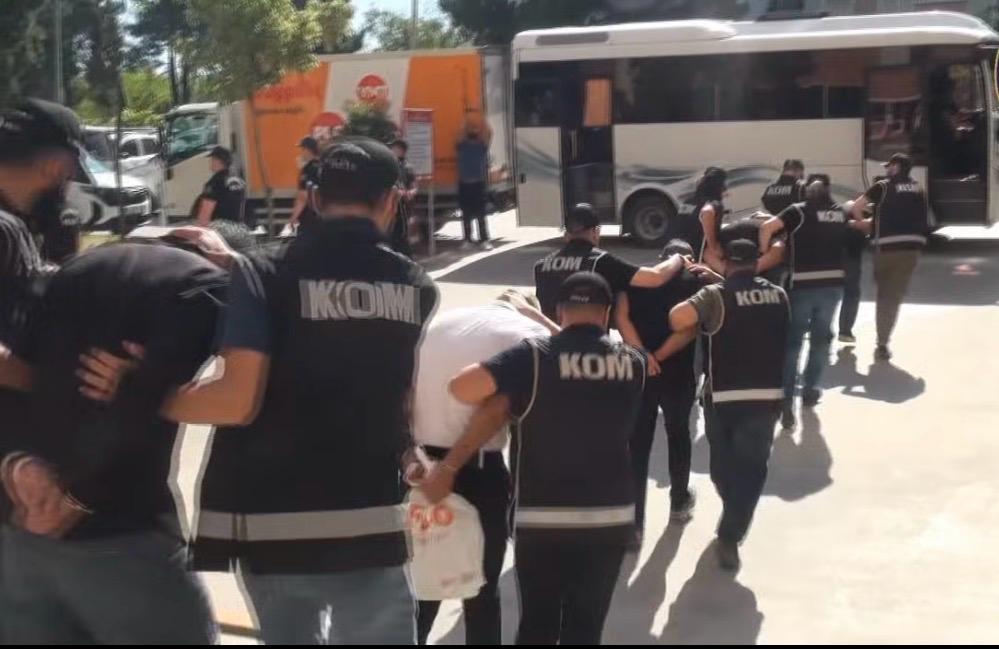 Manisa’da 258 Milyon Liralık Mal Varlığına El Konuldu Manisa Valiliği koordinasyonunda İl Jandarma Komutanlığı tarafından 1 Ocak-30 Haziran