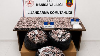 Otoyolda durdurulan araçtan uyuşturucu çıktı: 59 bin 212 hap ele geçirildi Manisa’da jandarma ekiplerinin otoyolda gerçekleştirdiği operasyonda bir araçtan 59 bin