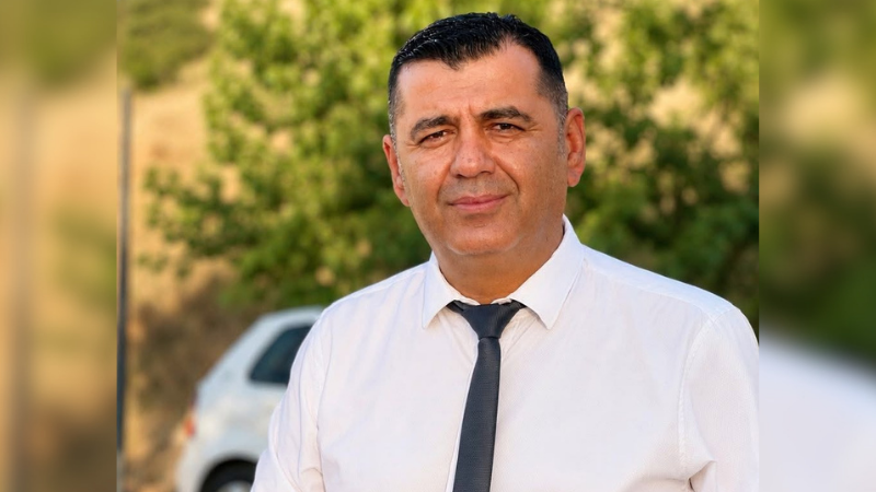 CHP Manisa İl Başkanı Engin Uzun İlk Basın Toplantısını Düzenleyecek CHP Genel Merkezi'nin Merkez Yönetim Kurulu (MYK) kararıyla Manisa İl
