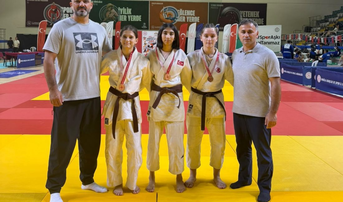 Manisalı judoculardan Muğla’da Türkiye kürsüsü: 3 bronz madalya Manisa’yı Muğla’da düzenlenen Anadolu Yıldızlar Ligi (ANALİG) Judo Türkiye Birinciliği
